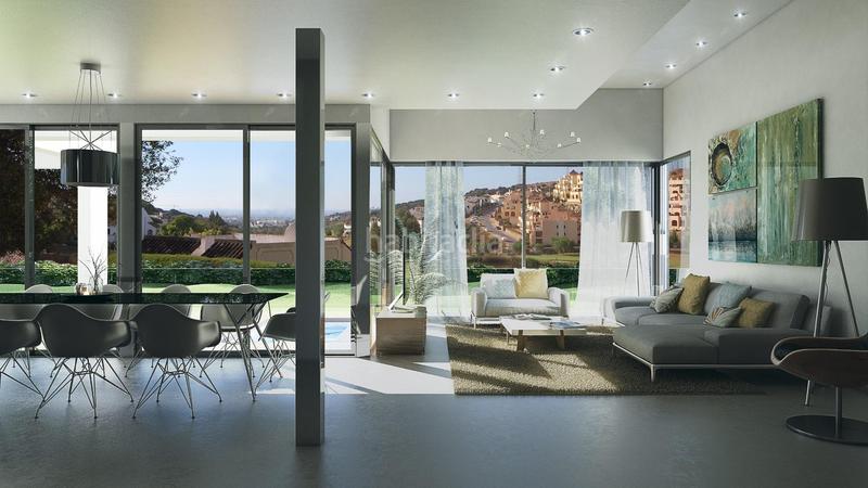 Foto 62b12463-caa7-4417-a2af-079312ad7eb2. Chalet in urbanizacion urbanización valle romano 4 in Estepona