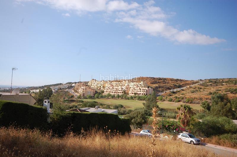 Foto f63983f6-db8a-4317-a7cb-26ad1b9f3d76. Chalet in urbanizacion urbanización valle romano 4 in Estepona