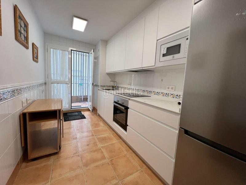 Foto 51f86816-f73c-424f-a2db-54bd4e6ea0c5. Miete appartement in pasaje goyo 1 in Playa Bajadilla - Puertos Marbella