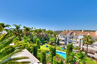 Apartment  Calle valle del golf-nva aloha 21. Precioso apartamento reformado, muy luminoso e idealmente ubicad