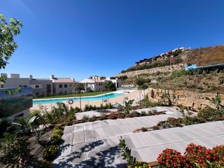 Apartament  Avenida avenida de benahavís. Maravilloso apartamento de vanguardia con espectaculares vistas