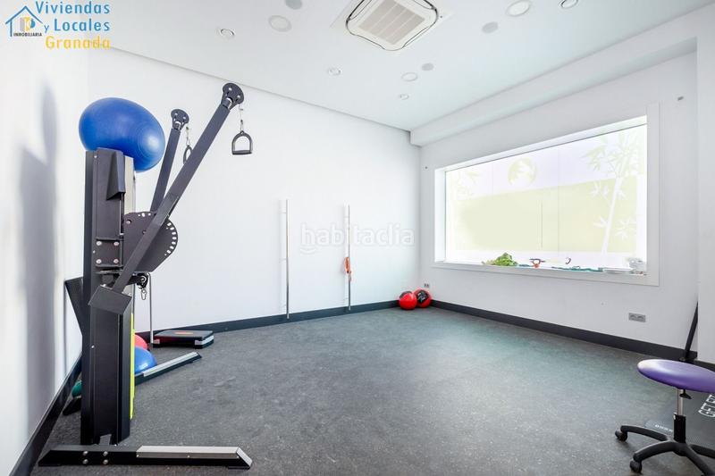 Foto 1d7b71dd-fc74-4084-82bc-a34612d3ce97. Local comercial a Cervantes Granada