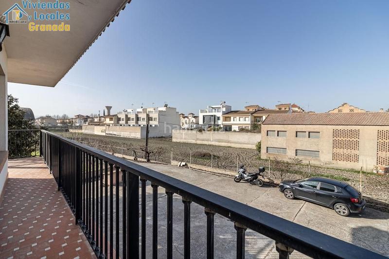 Foto 43aee0d9-2b24-45bb-8ae0-0945830eeea4. Masía casa con terreno y nave en Santa Fe