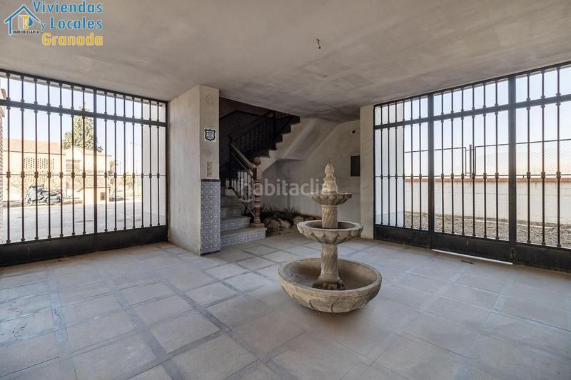Foto bd3ac671-6670-4fb5-bca8-bd1c0a14c051. Masía casa con terreno y nave en Santa Fe