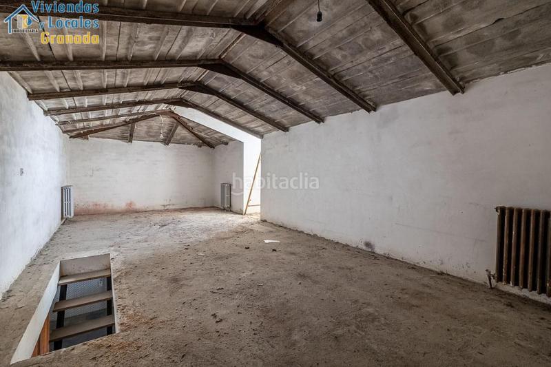 Foto c3f7c496-35da-4467-9411-2542d7e3f82d. Masía casa con terreno y nave en Santa Fe