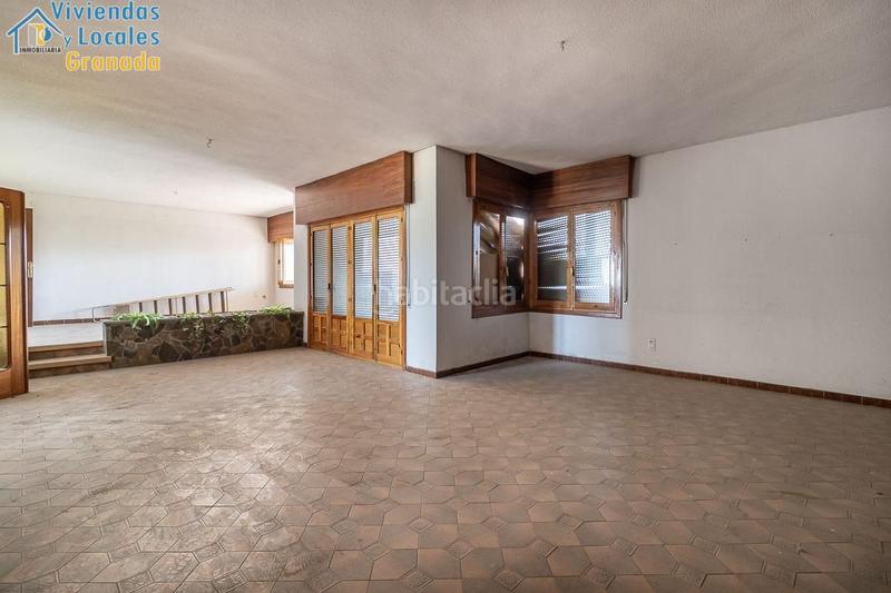 Foto dba6cd81-e216-4f98-a310-f6824118ecad. Masía casa con terreno y nave en Santa Fe