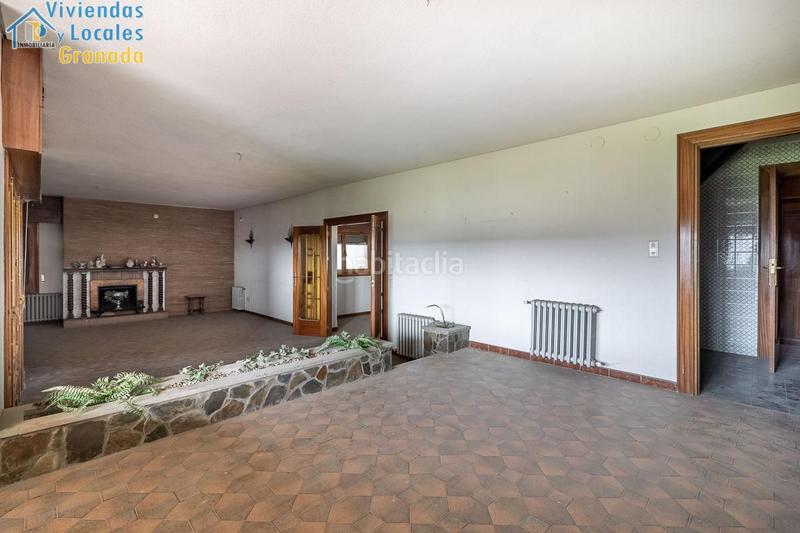 Foto ea402496-2f21-4634-951e-59933a804688. Masía casa con terreno y nave en Santa Fe