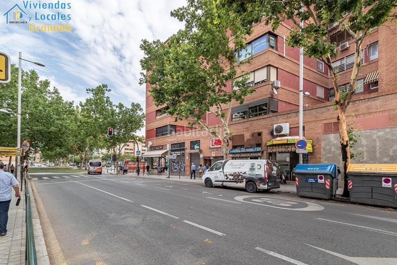Foto 0a542a7d-47da-49a0-a4ba-01b04bcdebe6. Local comercial a Plaza de Toros Granada