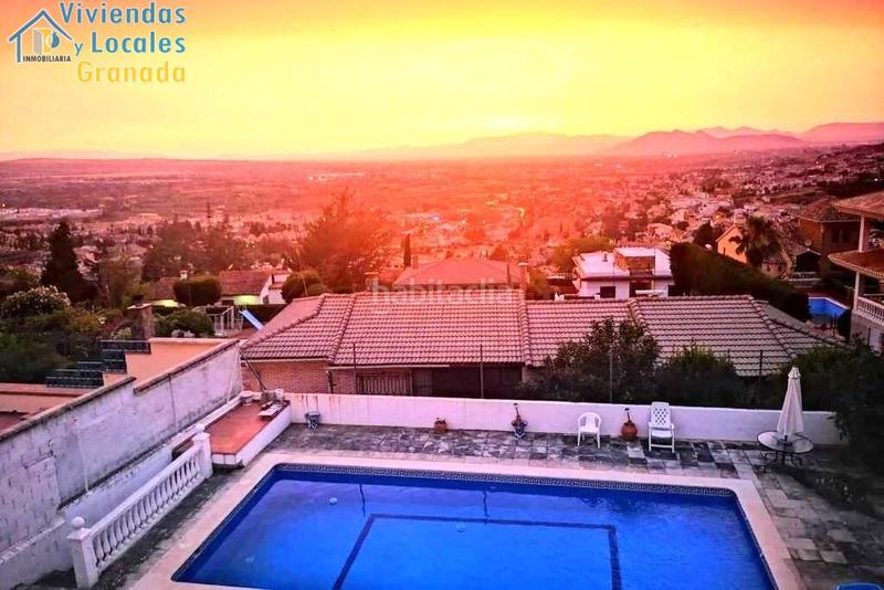 Foto badb4291-d488-4a97-bc7d-c5718fae1676. Chalet espectacular chalet con piscina y vistas a la ciudad en Monachil