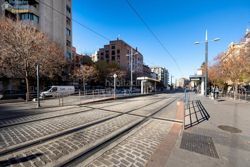 Foto 9cd201d5-3674-4747-a0a2-1751e5654b5a. Parking coche gran plaza de garaje en avenida de constitución en Granada