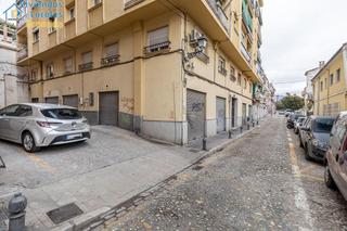 Locale commerciale  Calle calle de santiago. Local comercial destinado a garaje en el realejo
