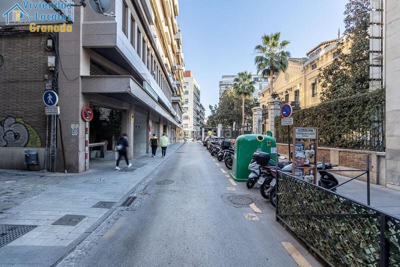 Foto 0a76b72b-3f96-4726-97dc-50cfb7488e9b. Locale commerciale in Centro - Sagrario Granada