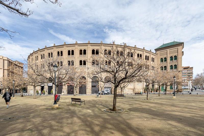 Foto e64596f9-1a93-484f-96c9-7c1a98779c50. Local comercial a Plaza de Toros Granada
