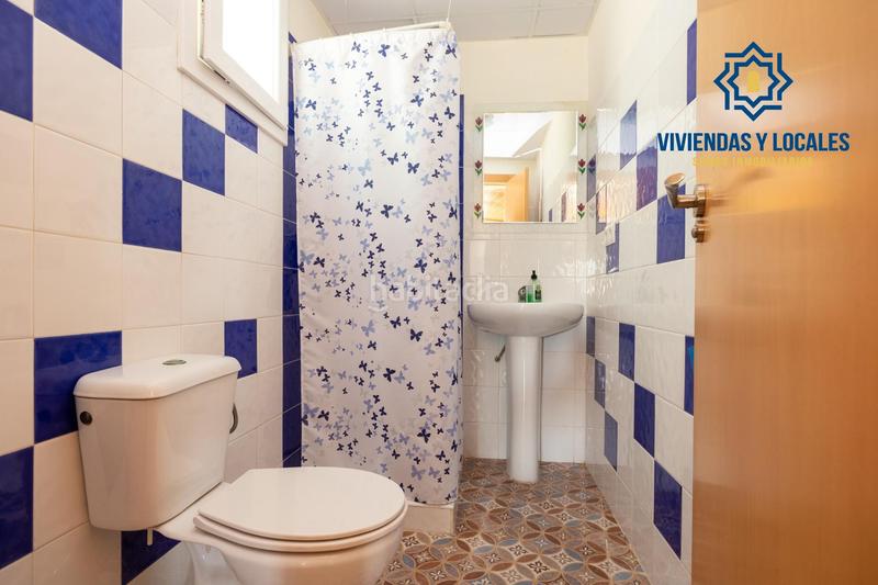 Foto 0b3d244d-d0f4-4cc1-b3db-61b3fc447492. Chalet estupendo chalet con apartamento y piscina en Salar