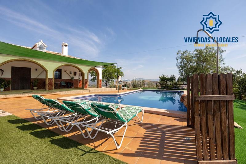 Foto 13d06eba-771f-4a1d-8e4c-661c4a9acb1c. Chalet estupendo chalet con apartamento y piscina en Salar