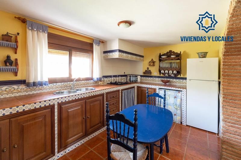 Foto 5cb51741-e5fa-44d0-8472-cb55240207b7. Chalet estupendo chalet con apartamento y piscina en Salar