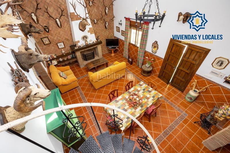 Foto a46d14c0-6008-49bf-96b0-b3b3cdae132b. Chalet estupendo chalet con apartamento y piscina en Salar