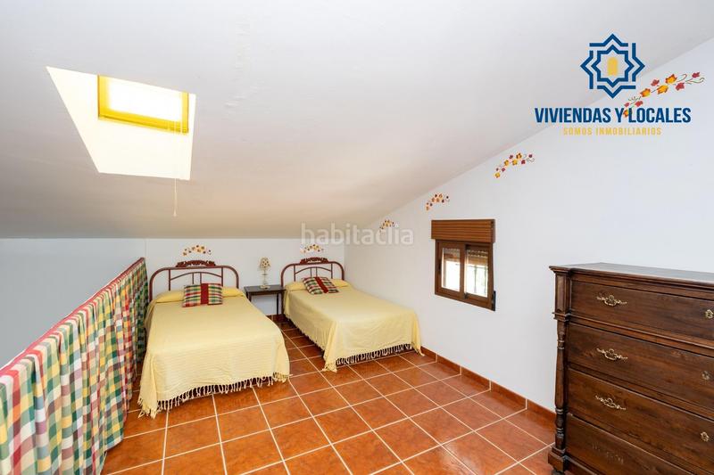 Foto adbb0bb4-1716-473a-88b3-96eeeead18be. Chalet estupendo chalet con apartamento y piscina en Salar
