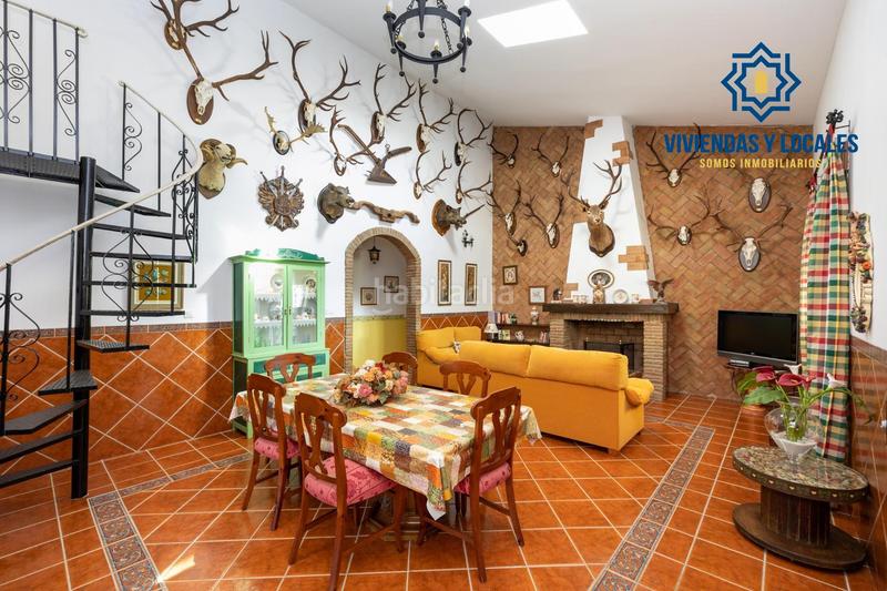 Foto ce8faeea-7766-4961-8193-8661368df9ee. Chalet estupendo chalet con apartamento y piscina en Salar