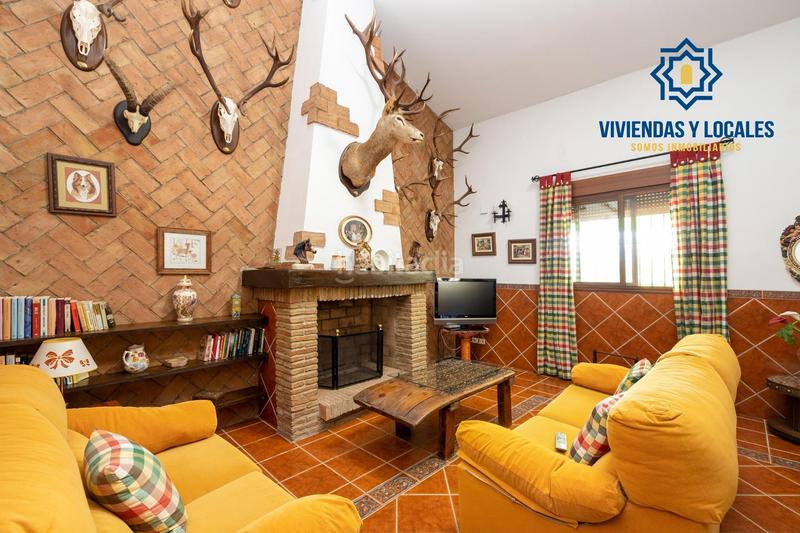 Foto e32ed8e9-a90f-4392-8185-64176e07823a. Chalet estupendo chalet con apartamento y piscina en Salar
