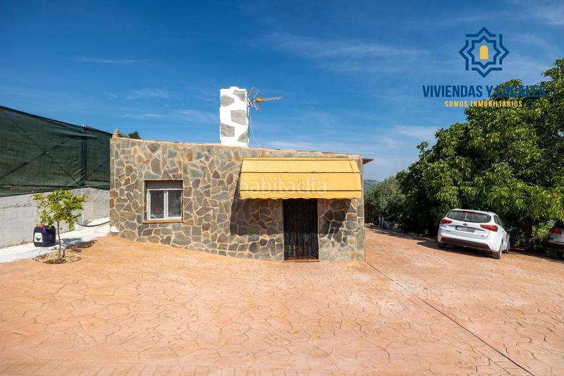 Foto eecc68d1-a777-48a9-9642-586821157034. Chalet estupendo chalet con apartamento y piscina en Salar