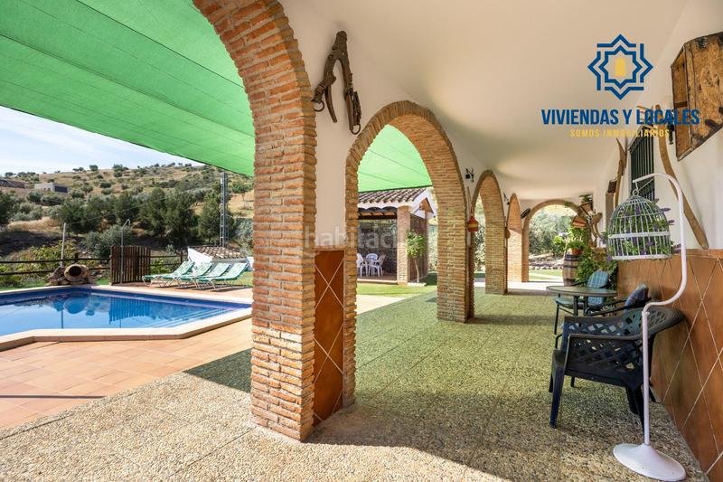 Foto f02f0c60-c592-4bfd-81c4-456096820bfb. Chalet estupendo chalet con apartamento y piscina en Salar