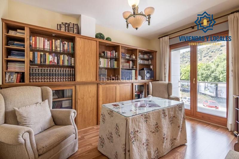 Foto 0d8b4c77-8b71-458e-8140-298bf0ca1c93. Casa a schiera con riscaldamento parcheggio piscina in Granada