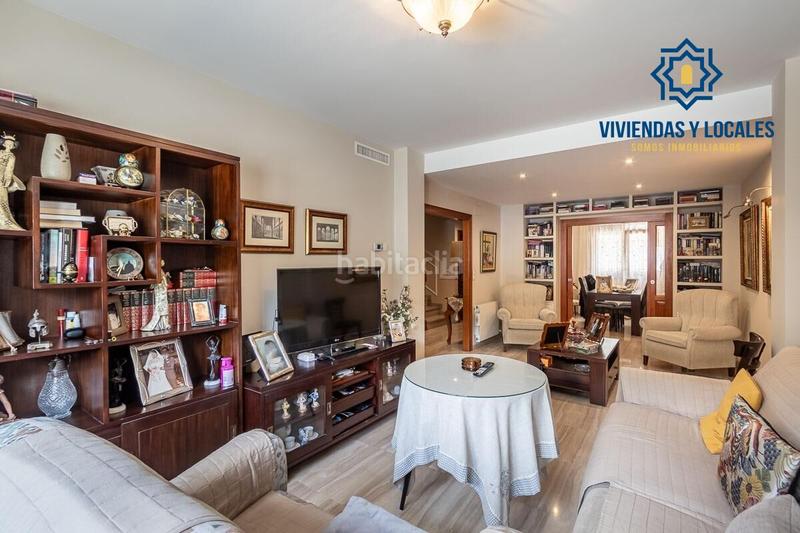 Foto 8d2925c7-4eb4-4d4a-bf42-59890b7e3b5c. Casa a schiera con riscaldamento parcheggio piscina in Granada