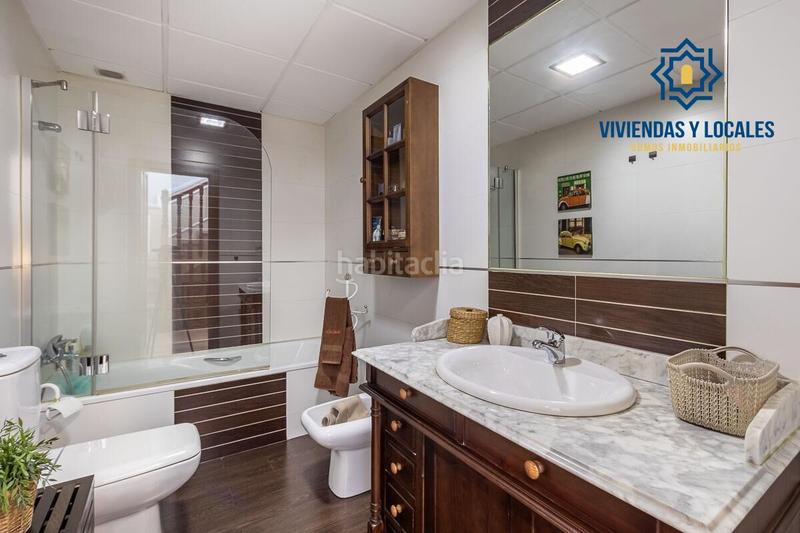 Foto a834bc45-7c02-4d2f-8562-d2fcf5720a7e. Casa a schiera con riscaldamento parcheggio piscina in Granada