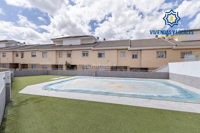 Foto c72b4f1c-a707-4d0c-9d7a-ac2703c379c2. Casa a schiera con riscaldamento parcheggio piscina in Granada