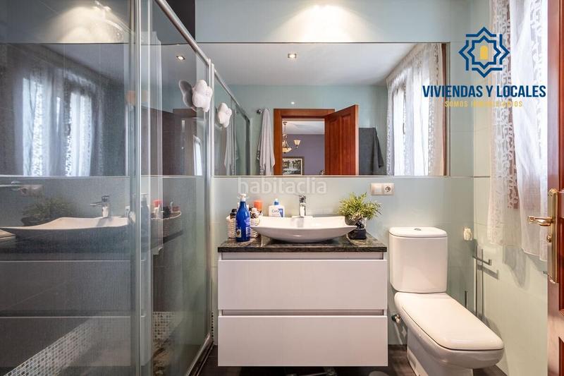 Foto dd624581-aa56-4114-925b-33ba03eb622c. Casa a schiera con riscaldamento parcheggio piscina in Granada