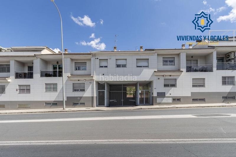 Foto ffbbbd30-527f-487d-8309-c7bf392af565. Casa a schiera con riscaldamento parcheggio piscina in Granada