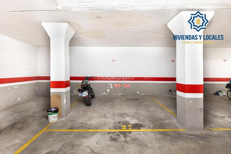 Foto 09781bdd-9de1-4b36-aaa8-e9b85a3d39eb. Parking voiture dans Camino de Ronda Granada