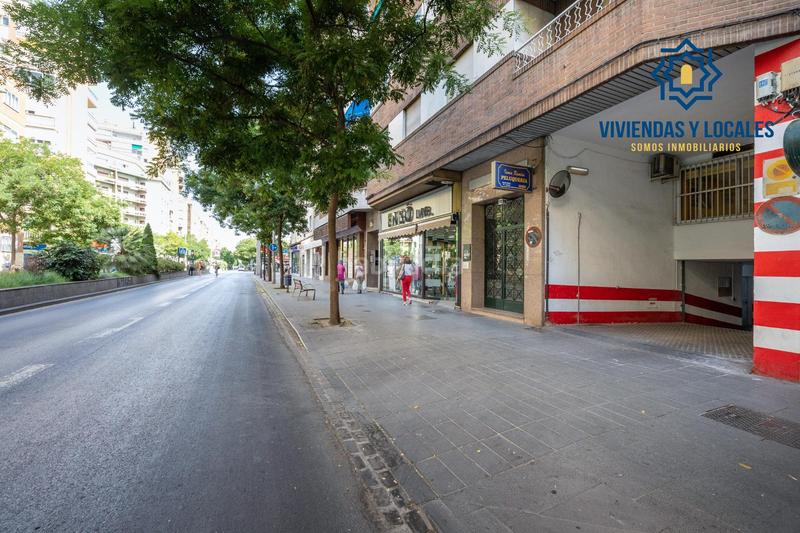 Foto b2c93b28-9d1e-4510-b947-abee16a57bf1. Aparcament cotxe a Fígares Granada