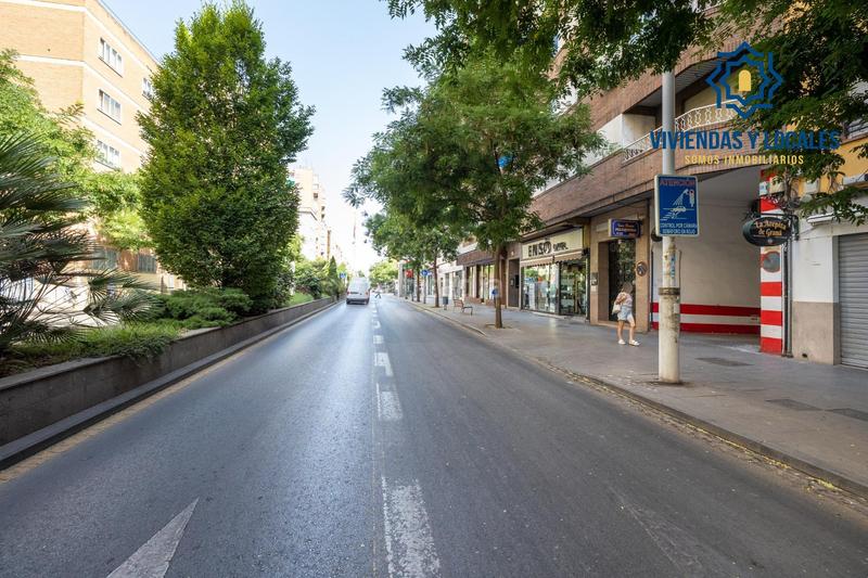 Foto c57247ba-988d-4fae-b622-9ce80b96c62a. Aparcament cotxe a Fígares Granada