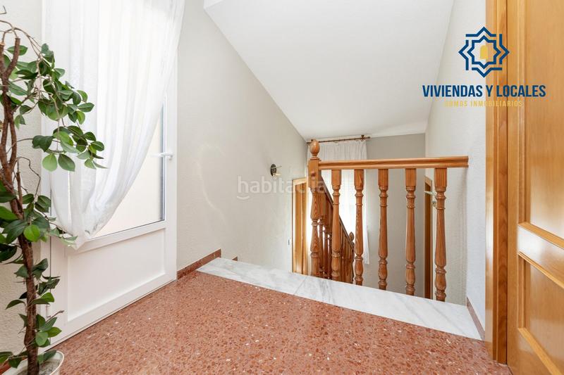 Foto 4247f2d2-945f-42fc-b3d1-db8ebd8ea06b. Chalet imponente chalet en Otura