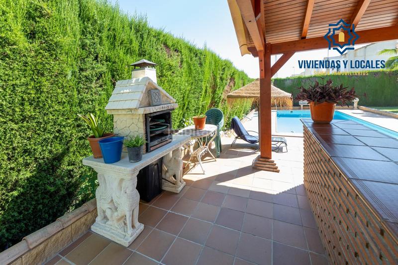 Foto ab481641-e1f2-4958-b1a8-9b52cf79d78b. Chalet imponente chalet en Otura