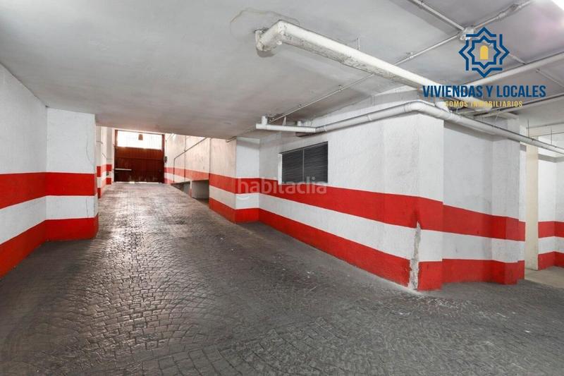 Foto 12d44fee-5903-4e13-b6c3-c6f3c5c9700a. Posto auto in Camino de Ronda Granada