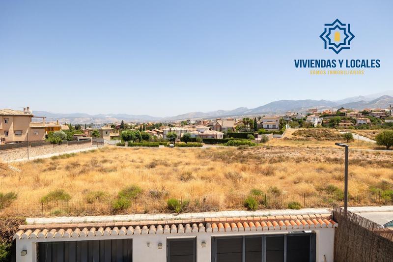 Foto 5e877ec2-2c19-4dec-af58-fd1c037ca8c1. Chalet en calle tirso de molina 14 descubre tu villa de lujo ! chalet independiente con piscina privada en Otura