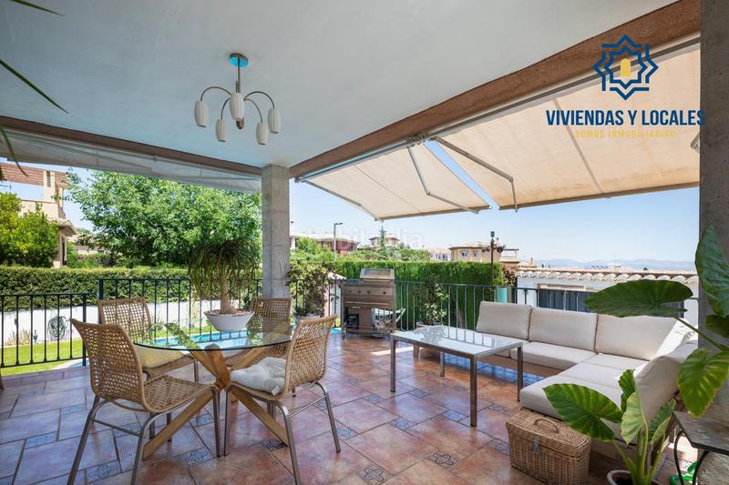 Foto c0d0c779-5b42-46ad-99d5-27c70b0395a3. Chalet en calle tirso de molina 14 descubre tu villa de lujo ! chalet independiente con piscina privada en Otura