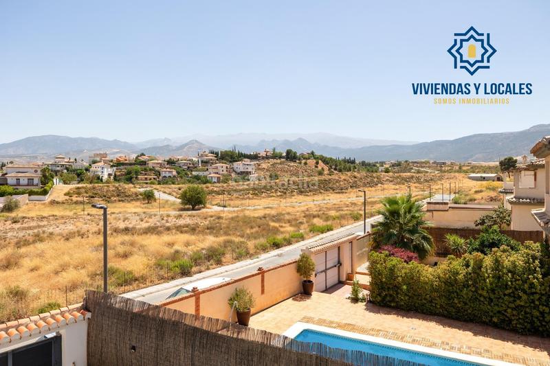 Foto ce2a36a3-db8f-4440-98d5-259dad68c3b0. Chalet en calle tirso de molina 14 descubre tu villa de lujo ! chalet independiente con piscina privada en Otura