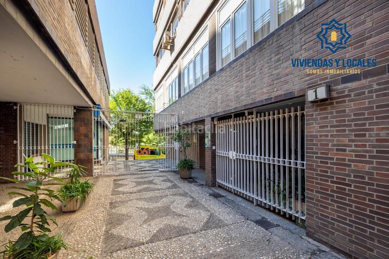 Foto 255e5ce5-21ca-48ee-809e-fcc878b50276. Pis amb calefacció aparcament piscina a Plaza de Toros Granada