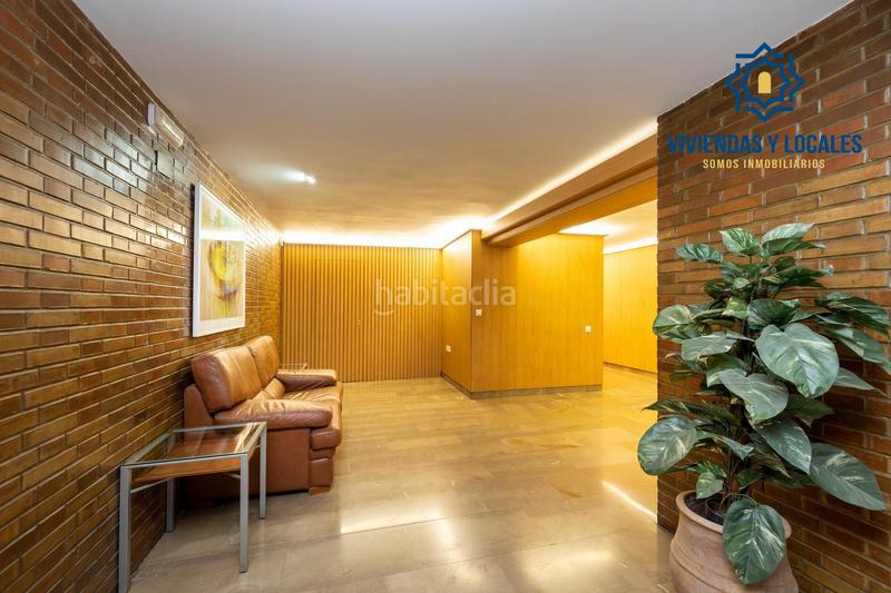 Foto 4629ae05-aa50-4168-b79e-6313de7f9801. Pis amb calefacció aparcament piscina a Plaza de Toros Granada