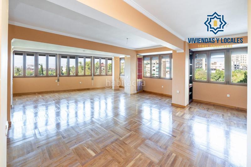 Foto c938eb70-07ce-48ff-a6bf-c079a1a7eebc. Pis amb calefacció aparcament piscina a Plaza de Toros Granada