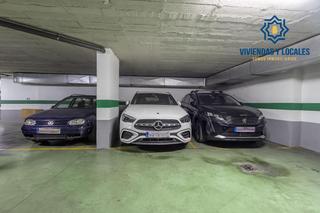 Parking coche en Fígares. Garaje en venta en puerta real.