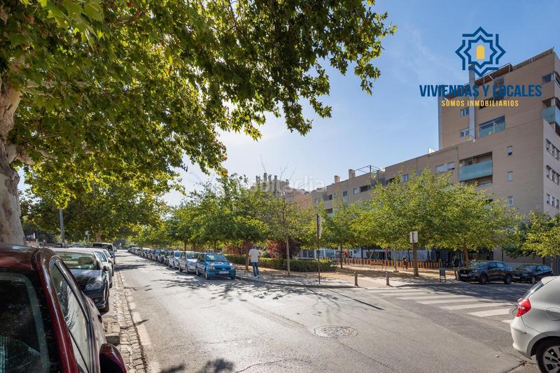 Foto 5d8f84eb-6b1d-449f-91ec-f9a701ebda9f. Local comercial  en el Campus de la Salud en Granada