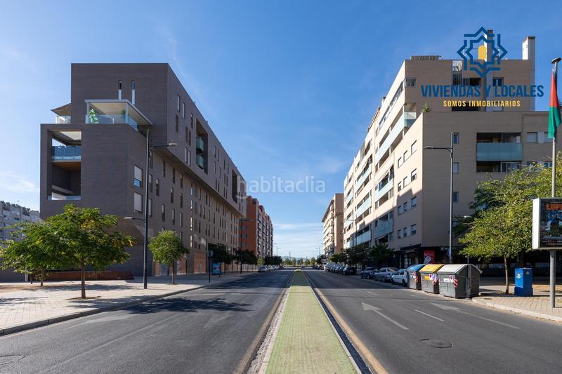 Foto 70d4dba6-4c4d-4dd3-96d4-6978af478d6e. Local comercial  en el Campus de la Salud en Granada