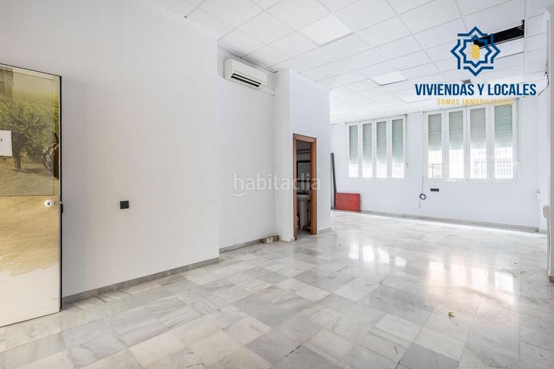 Foto 23a8c69d-8dea-4a2e-8c8b-da11bf0a9d5f. Locale commerciale in Camino de Ronda Granada