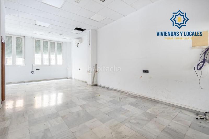 Foto d672664d-39db-4458-9acf-824efabf31ab. Locale commerciale in Camino de Ronda Granada