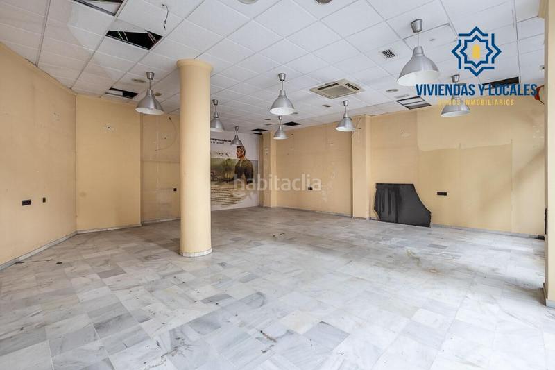 Foto dce1ac2c-507c-426f-a74b-623b28335513. Locale commerciale in Camino de Ronda Granada